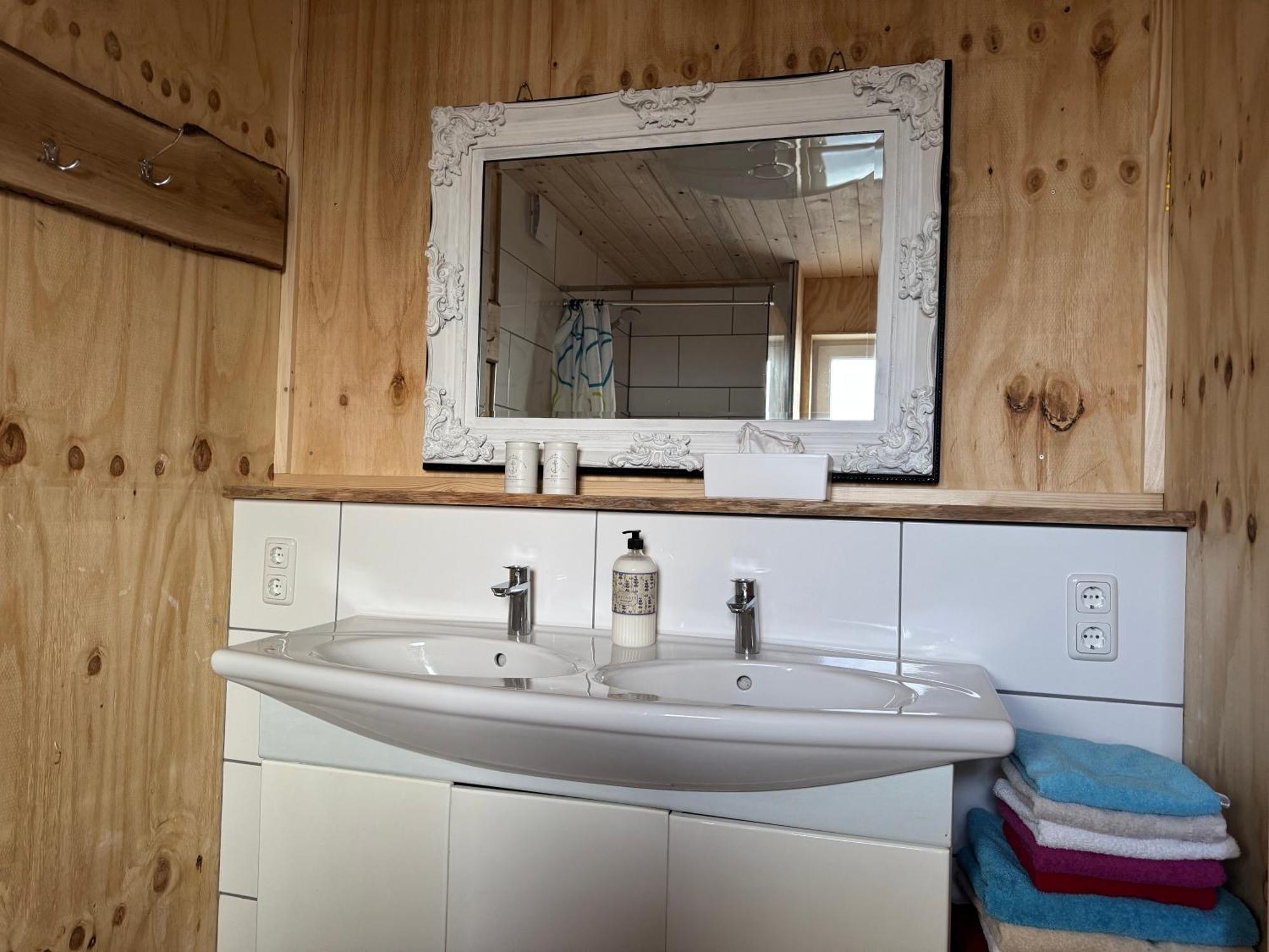 Zwischen Koeln Und Bonn, Mitte Appartement